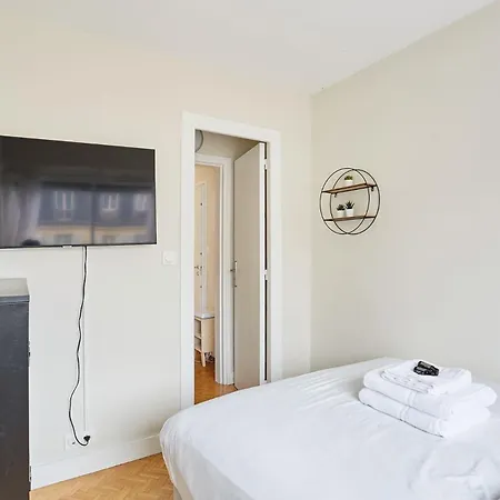 2 Bedroom Flat Centre De - Eiffel Tower View Appartamento *